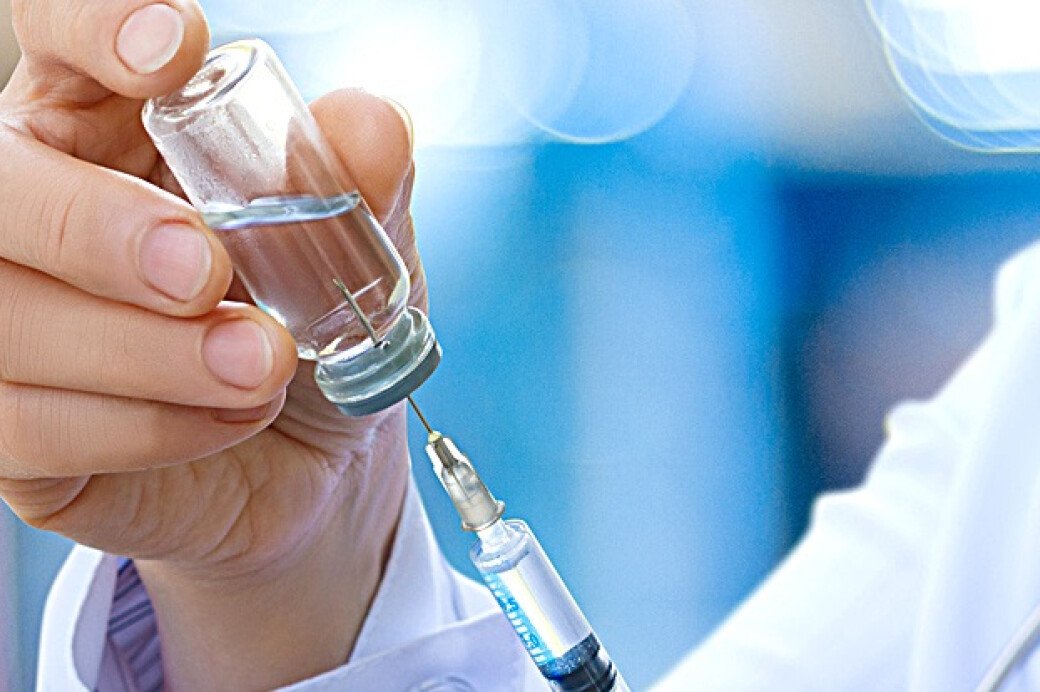  Procentul lucrătorilor din sănătate vaccinaţi în România a ajuns la doar 45%