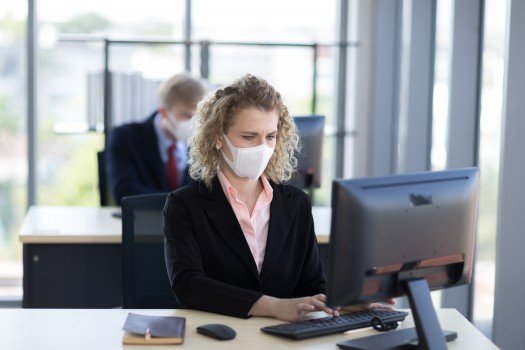  Premierul Florin Cîțu: Fără mască în birouri unde angajații sunt vaccinați