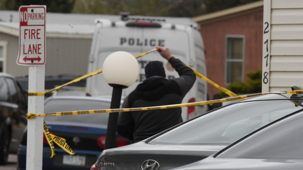  Un bărbat ucide şase persoane la o petrecere la Colorado Springs şi se sinucide