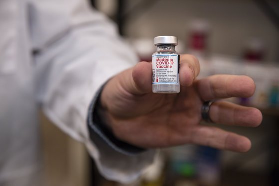  Caz unic, necunoscut în literatura medicală: A primit din greşeală 6 doze de vaccin Pfizer