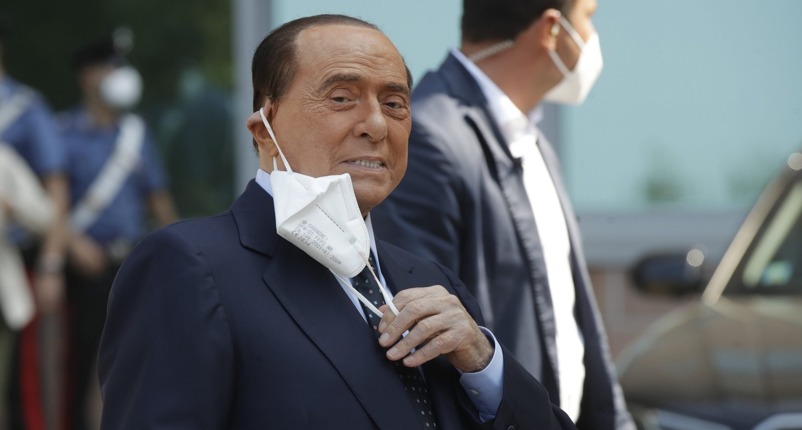  Berlusconi, spitalizat la San Raffaele din Milano, la zece zile de la externarea din acelaşi spital