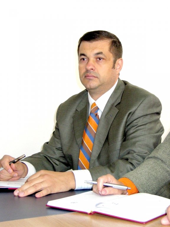  Un fost şef de la Fisc s-a lipit de un post călduţ la Bucureşti