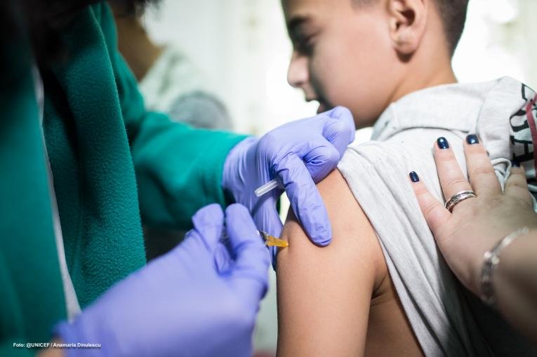  La copii, schema de vaccinare va fi aceeași, doza identică