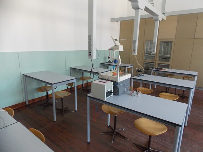  BorgWarner şi Fundaţia Comunitară Iaşi modernizează laboratoare şi săli de clasă din patru instituţii de învăţământ ieşene