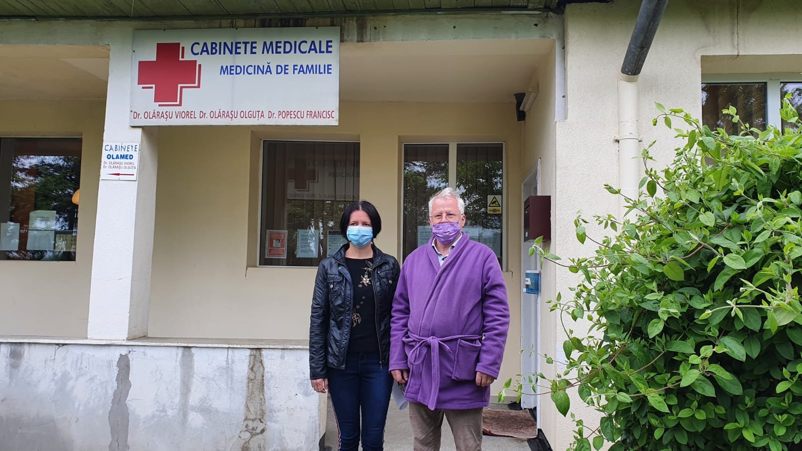  Reportaj: satul pro-vacciniștilor. Trei medici de familie conving sute de oameni să se vaccineze la Ciortești