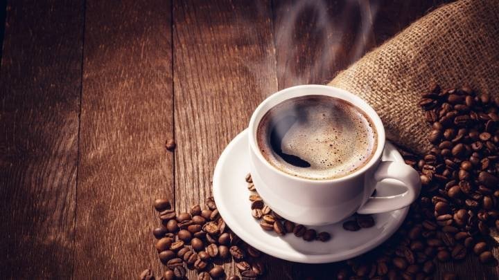 Câte cești de cafea să bem pe zi. Consumul zilnic prelungește viața