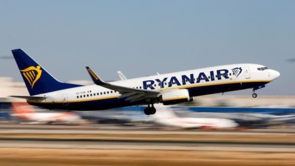  Ce zboruri internaţionale lansează Ryanair de la Suceava