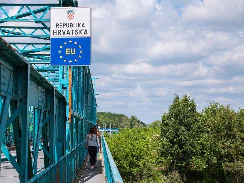  Croația ar putea fi admisă în spațiul Schengen înaintea României și Bulgariei