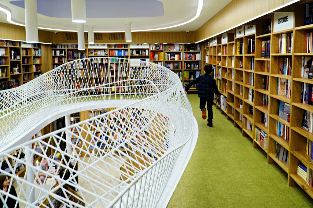  O librărie din Capitală, declarată „Librăria anului, în lume”