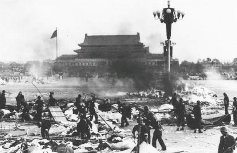  China ascunde gunoiul sun preş şi critică SUA şi UE pentru comemorarea masacrului de la Tiananmen