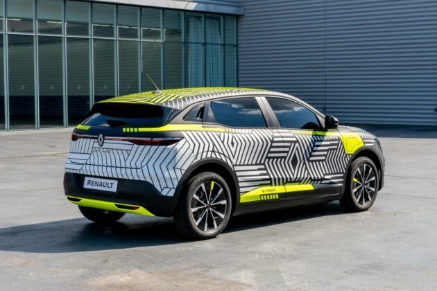  Renault anunță intrarea în teste a noului model electric MeganE