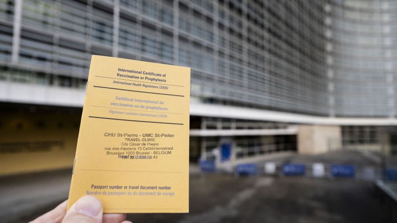  Peste un milion de cetăţeni din UE au primit deja pașapoartele COVID