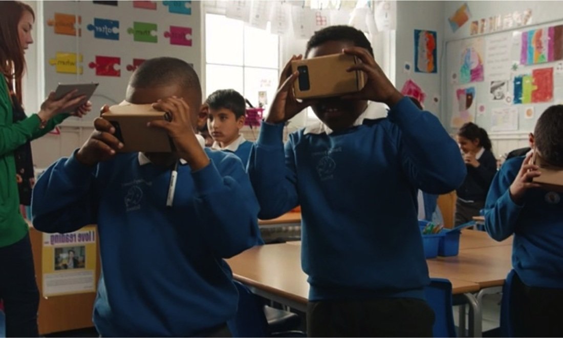  Cum se poate folosi realitatea virtuală în educaţia şcolară. Cursuri la „Grigore Moisil”