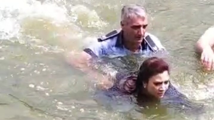  Eroul de la Iași, polițistul care a sărit în Ciric să salveze o viață, premiat!