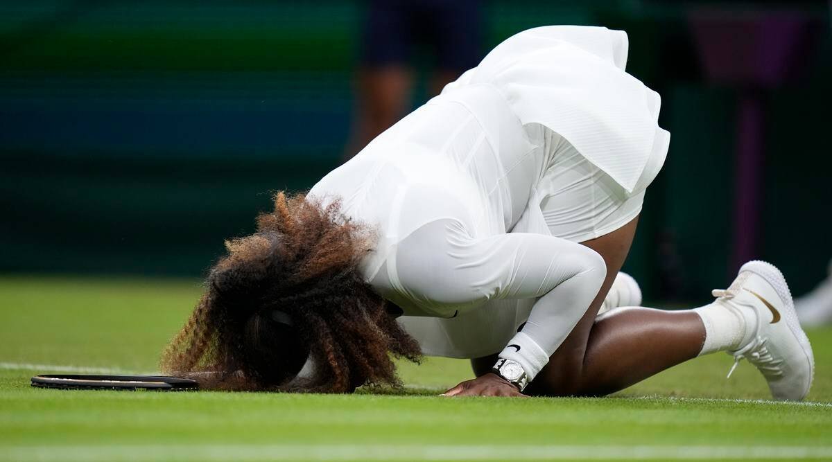  VIDEO: Serena Williams s-a retras în lacrimi de la Wimbledon după ce a căzut