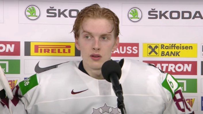  Un hocheist leton din NHL a decedat la vârsta de 24 de ani din cauza exploziei unor artificii