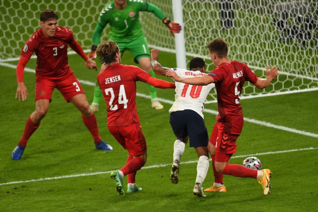  VIDEO: Penaltiul primit de Anglia în meciul cu Danemarca a stârnit un val de critici