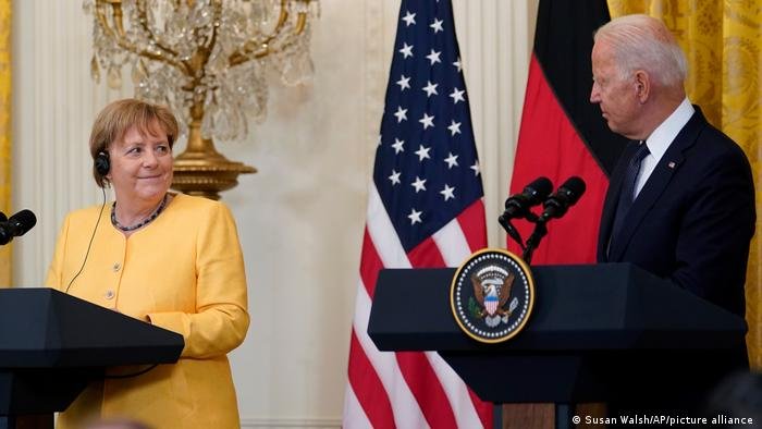 Angela Merkel îşi ia un adio amical, la Casa Albă, de la Joe Biden, cu care are unele dezacorduri