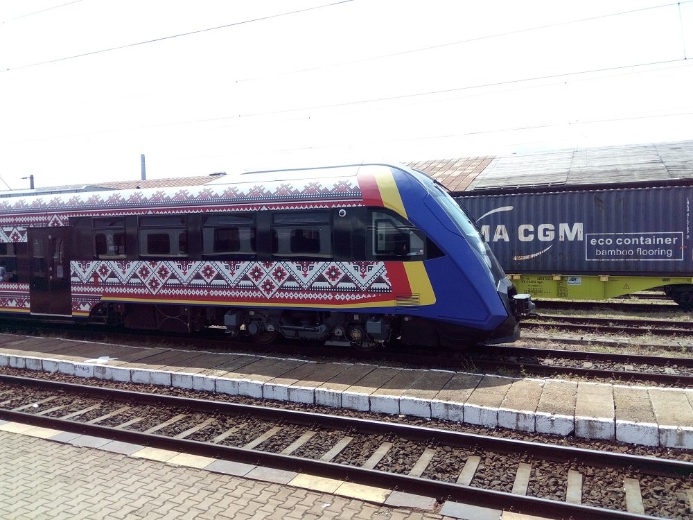  IMAGINI: Trenul produs la Pașcani, din nou în probe. A atras toate privirile