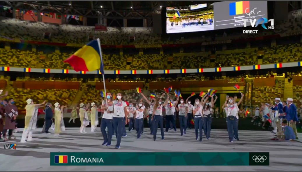  Team România a defilat la ceremonia de deschidere a Jocurilor Olimpice. Robert Glinţă şi Simona Radiş au purtat drapelul tricolor