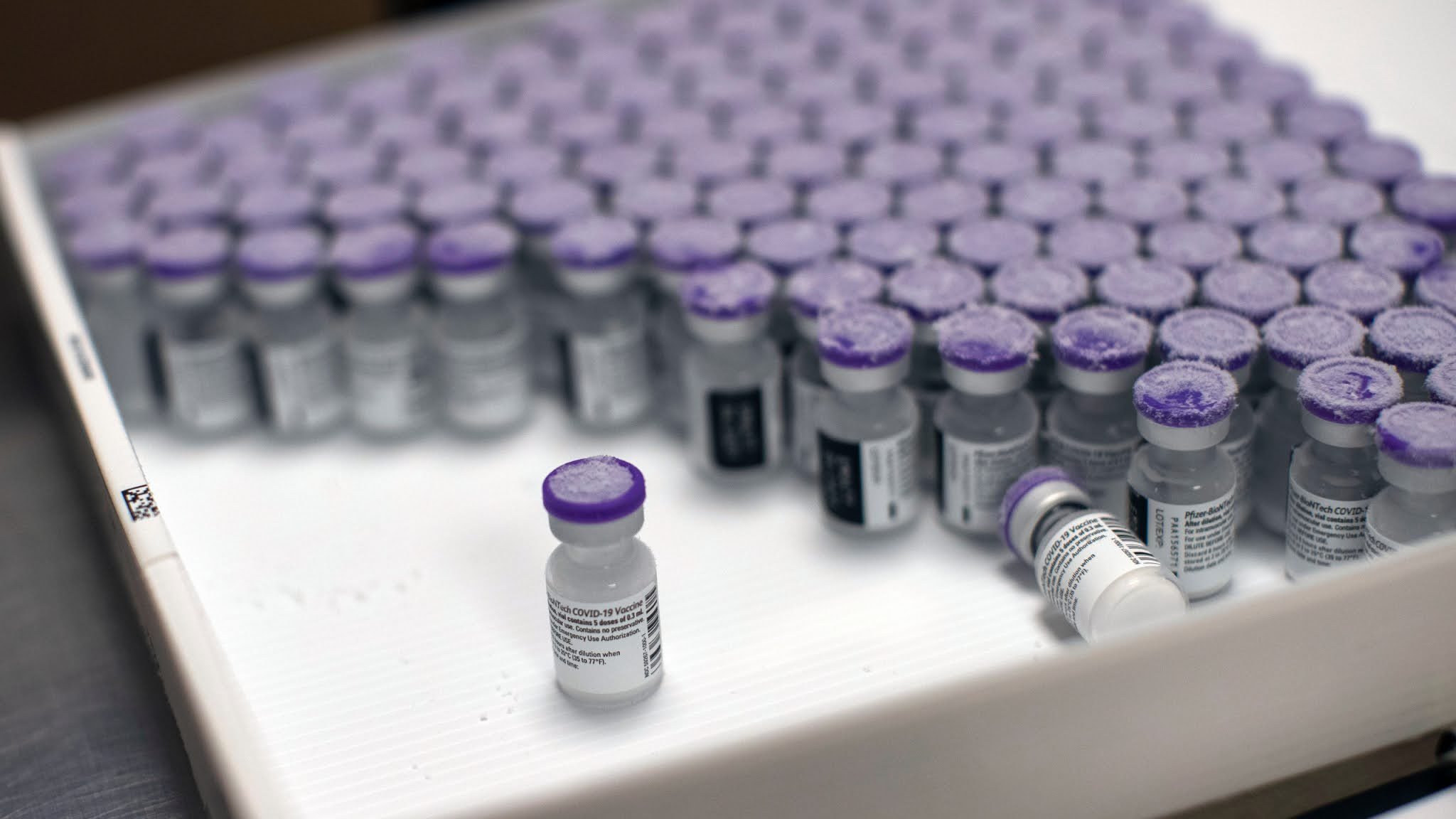  România vinde Irlandei 700.000 doze de vaccin Pfizer. Preţul e acelaşi cu cel de cumpărare