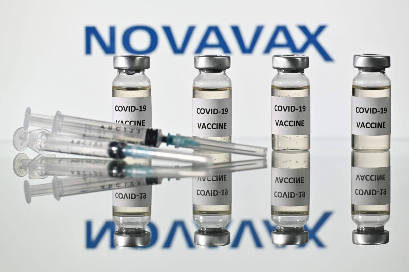  Comisia Europeană a semnat cu Novavax pentru 200 de milioane de doze de vaccin