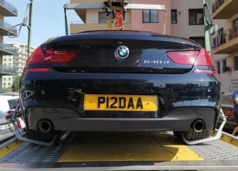  Amendă pentru un bărbat care avea numărul de înmatriculare la BMW: PI2DAA
