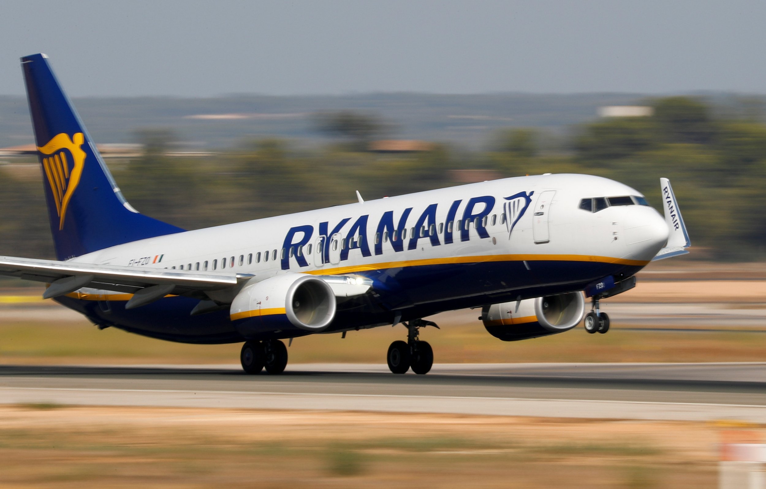  Curse Ryanair pe Aeroportul Suceava. Legături cu Franța și Belgia