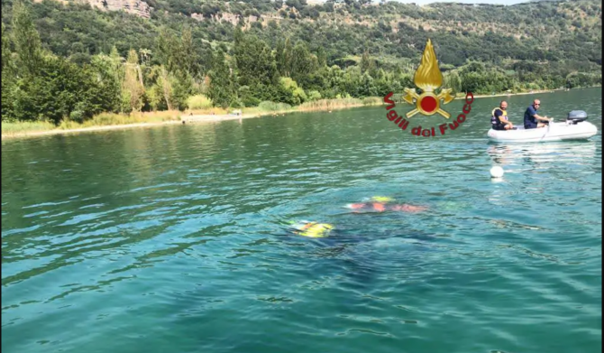  Român, înecat în lac în urma unui pariu stupid cu alți conaționali
