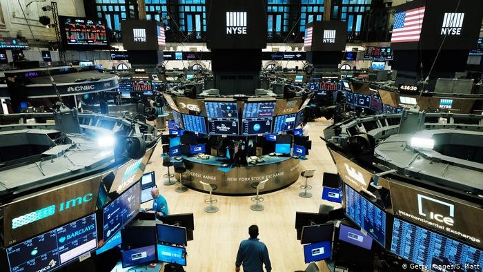  Bursa a atins niveluri record: Indicii Dow Jones şi S&P 500 au închis la noi maxime