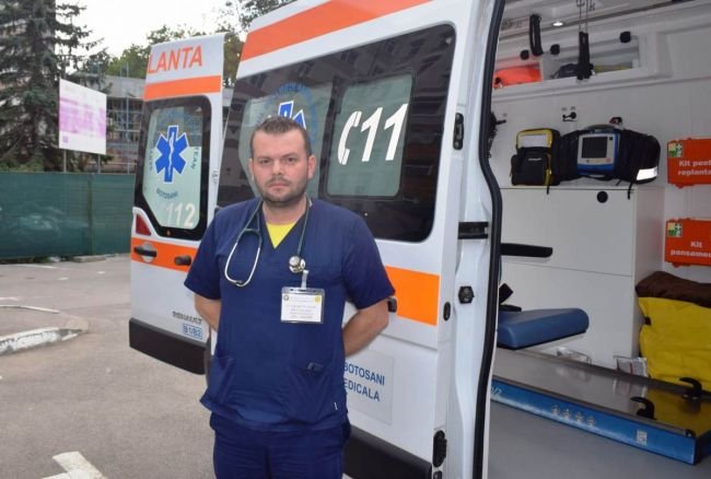  Un medic din Iași face naveta sute de kilometri pentru a salva vieți