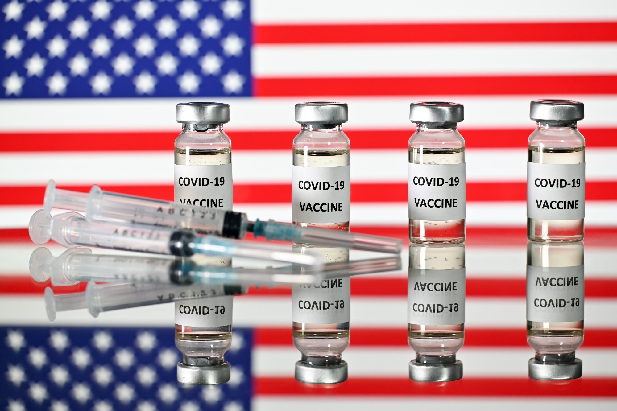  SUA vor recomanda administrarea unei doze suplimentare de ser anti-Covid la opt luni după a doua doză