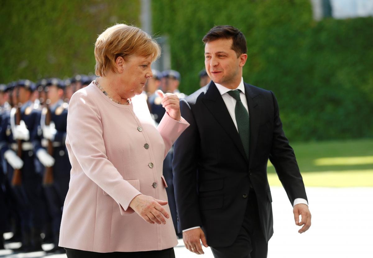  Merkel a dat asigurări Ucrainei că nu va avea de suferit din cauza gazoductului rusesc Nord Stream 2