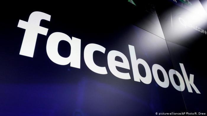  Facebook readuce posibilitatea de a face convorbiri audio şi video direct din aplicaţia mobilă