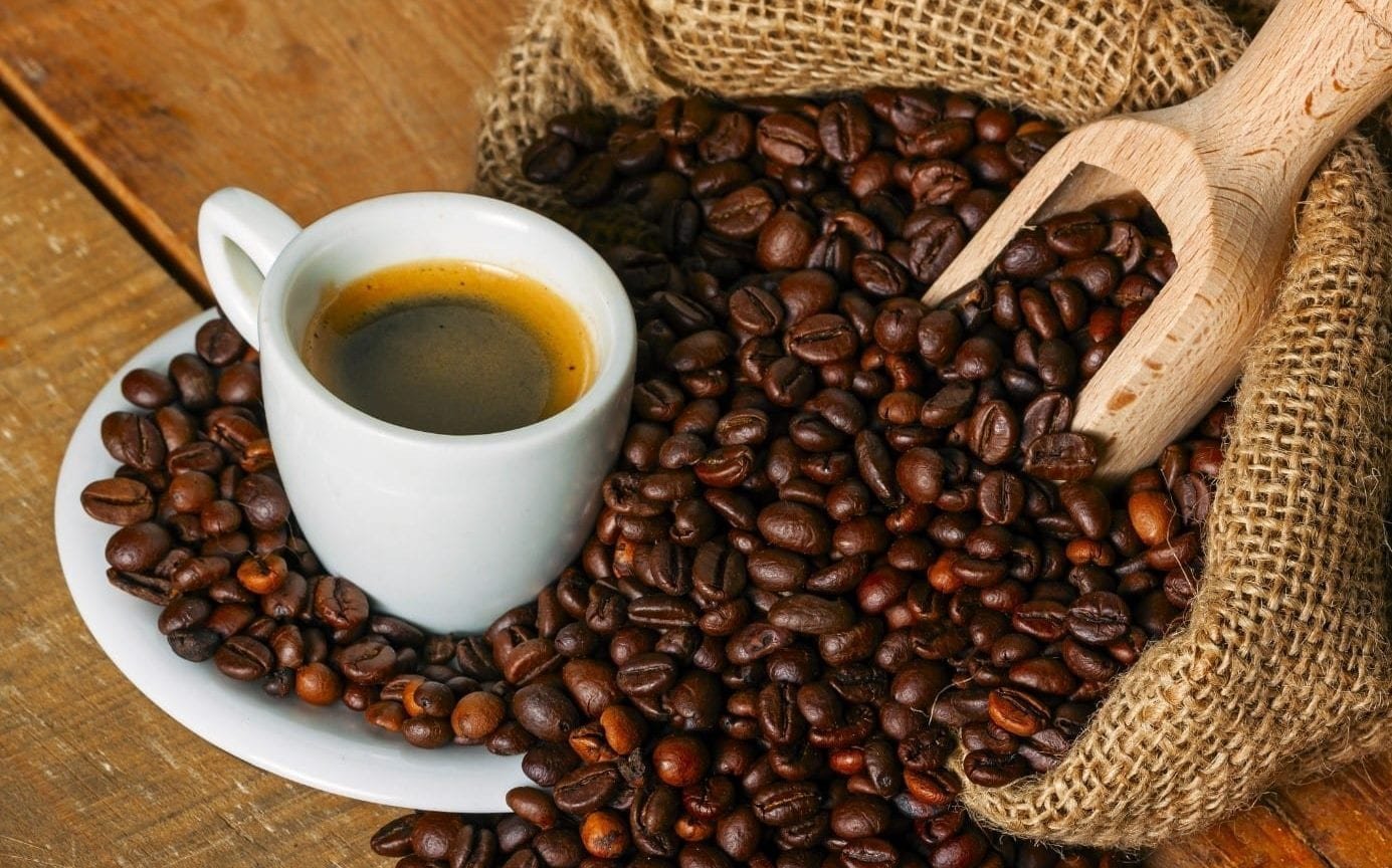  Cafeaua, care are deja cel mai mare preț din ultimii patru ani, se va scumpi cu 15%