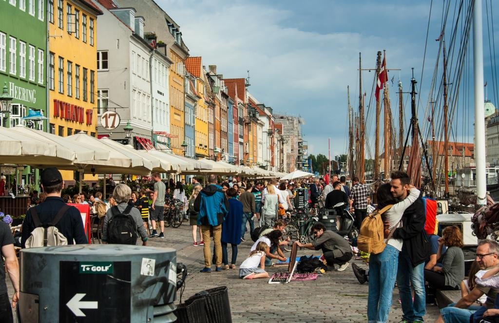  Danemarca declară pandemia sub control și elimină permisul sanitar