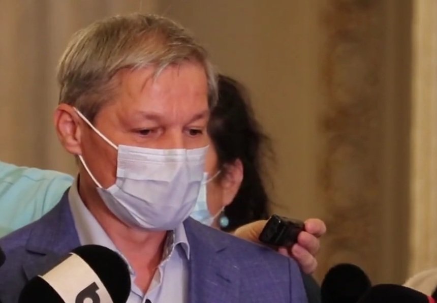  Cioloș: Rămâne ca PNL să plătească preţul politic pentru ceea ce face premierul