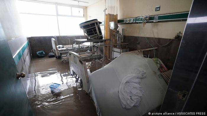  17 pacienți morți după ce spitalul a fost inundat în Mexic. S-au revărsat râurile