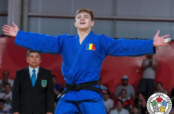  Multe și mărunte: Aur la judo tineret