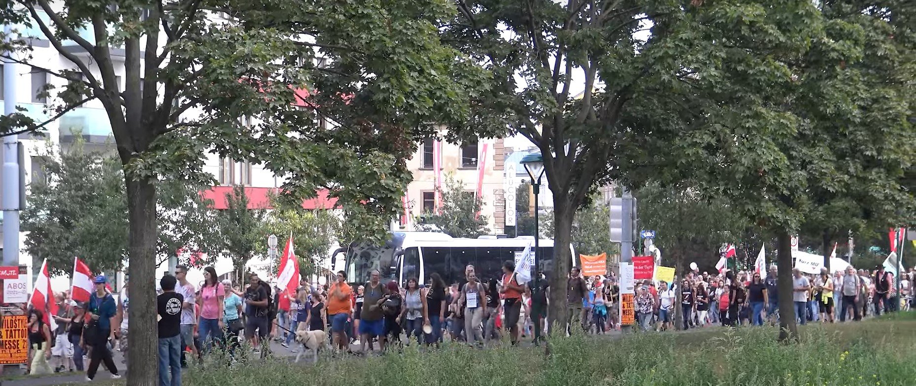  VIDEO – Manifestaţii de protest împotriva măsurilor sanitare în Olanda, Austria şi Turcia