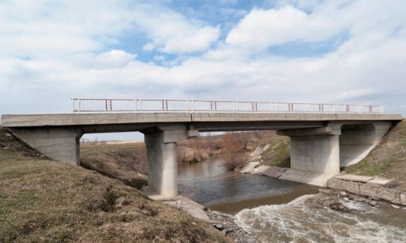  Consiliul Județean va reconstrui două poduri: unul dintre ele este peste Bahlui
