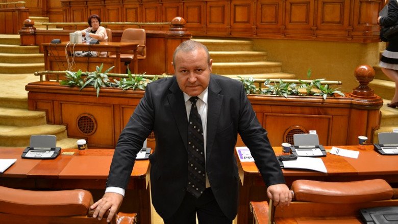  Congres PNL: Ce spune senatorul Fenechiu despre eventuale plecări din partid