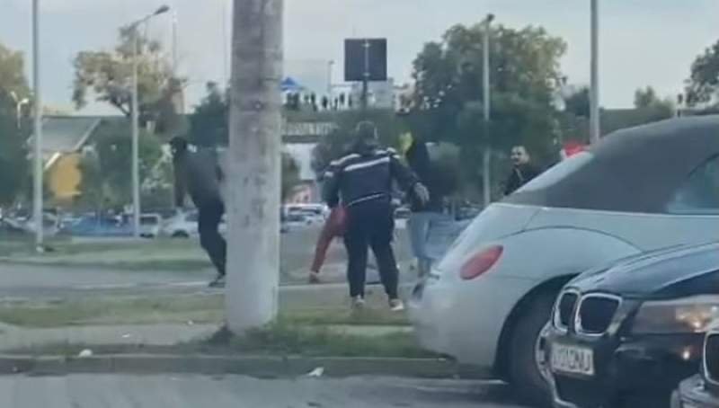  VIDEO Bătaie între suporteri ai Poli Timișoara și Dinamo: șase huligani au fost reținuți