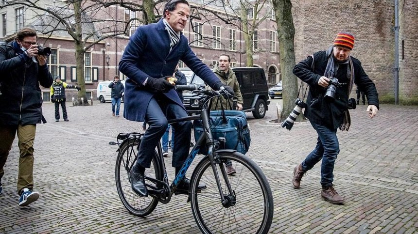  Premierul olandez Mark Rutte, filat de traficanţi de droguri, dezvăluie De Telegraaf