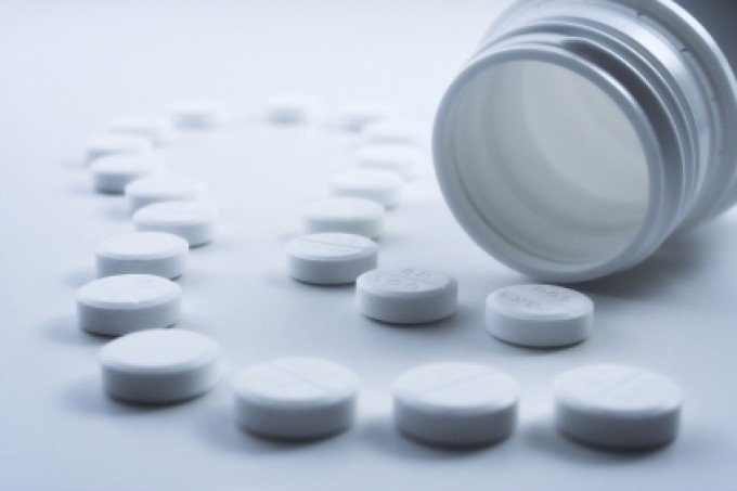  60 de pastile de Paracetamol au dus o tânără pe marginea prăpastiei