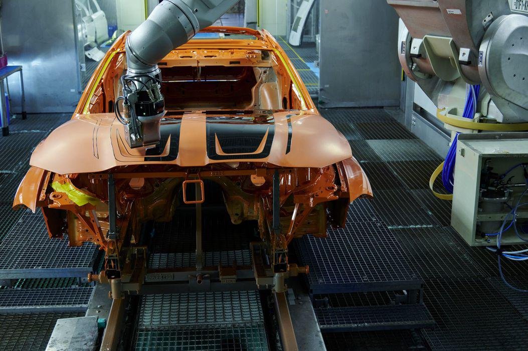  BMW testează un nou proces de vopsire fără pulverizare