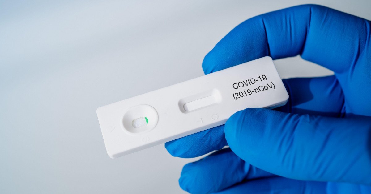  Studiu MedLife: Doar unu din două cazuri pozitive de COVID confirmate cu RT-PCR este identificat şi prin test rapid