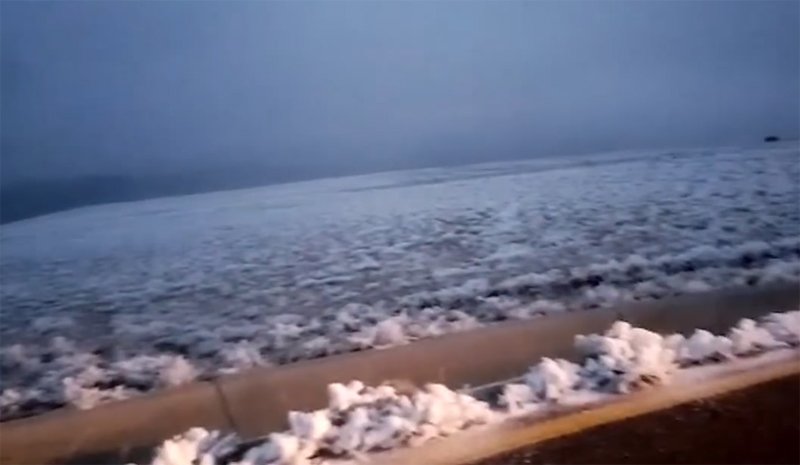  VIDEO  Ninge pe cea mai înaltă şosea din ţară, pe Transalpina