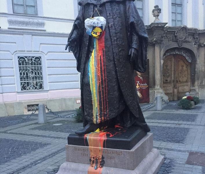  Statuia baronului Samuel von Brukenthal a fost vandalizată