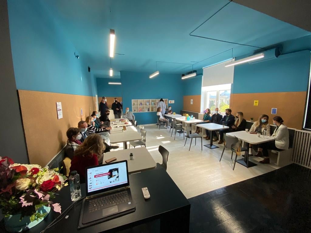  Laborator ultramodern, Creative Business Lab, creat cu ajutorul a patru companii la FEAA